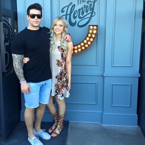 Meet your Posher, Kelly - Picture 5 of 8